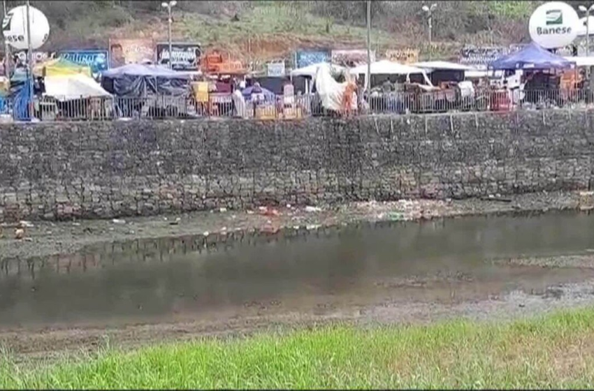  VÍDEO: gari é flagrado jogando lixo em rio no município de Laranjeiras – G1