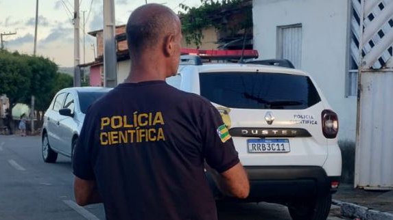  Policiais cumprem mandado e perícia de resquícios de sangue após desaparecimento de homem em Sergipe – A8SE.com