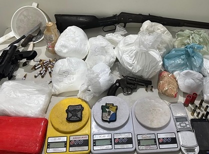  PM apreende mais de 12 kg de drogas e duas armas de fogo em Socorro – O que é notícia em Sergipe – Infonet