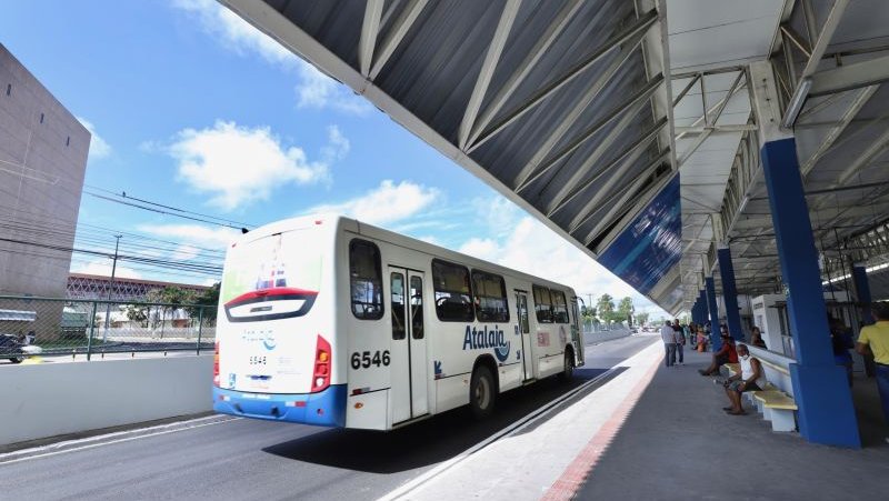  Obra na avenida Tancredo Neves altera percurso das linhas de ônibus; confira as mudanças – A8SE.com