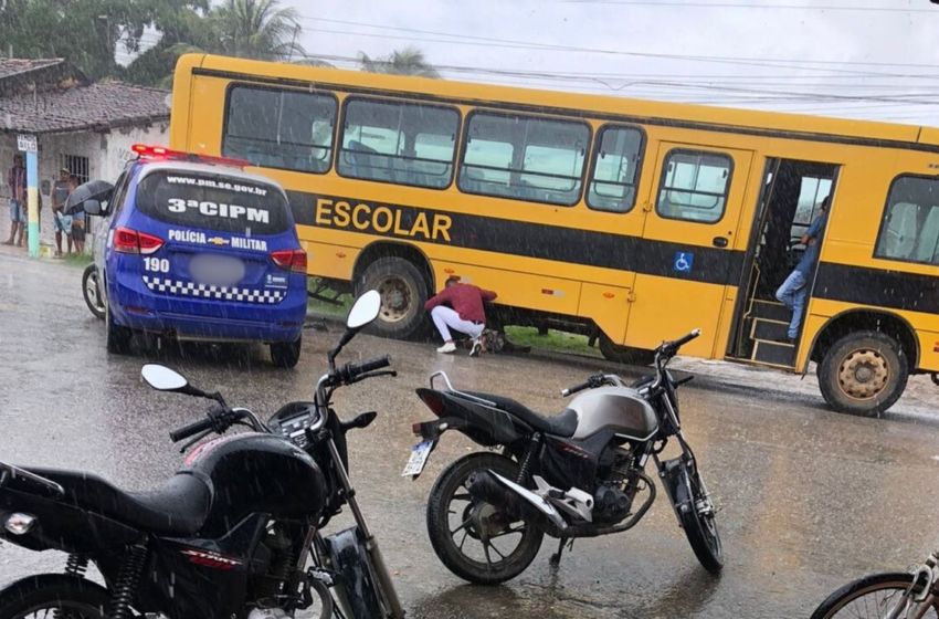  Mulher fica ferida após ser atropelada por ônibus escolar no interior de Sergipe – G1